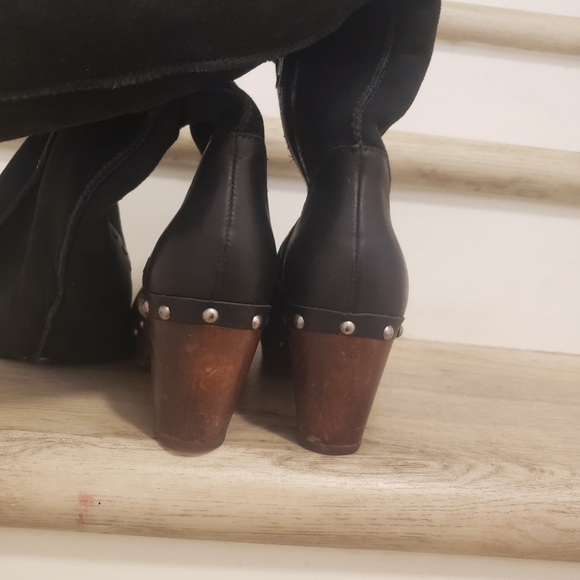 Womens UGG Jemma 3205 Shearling Lined Knee Boots 7 Black Leather Brown Heel - Picture 4 of 8